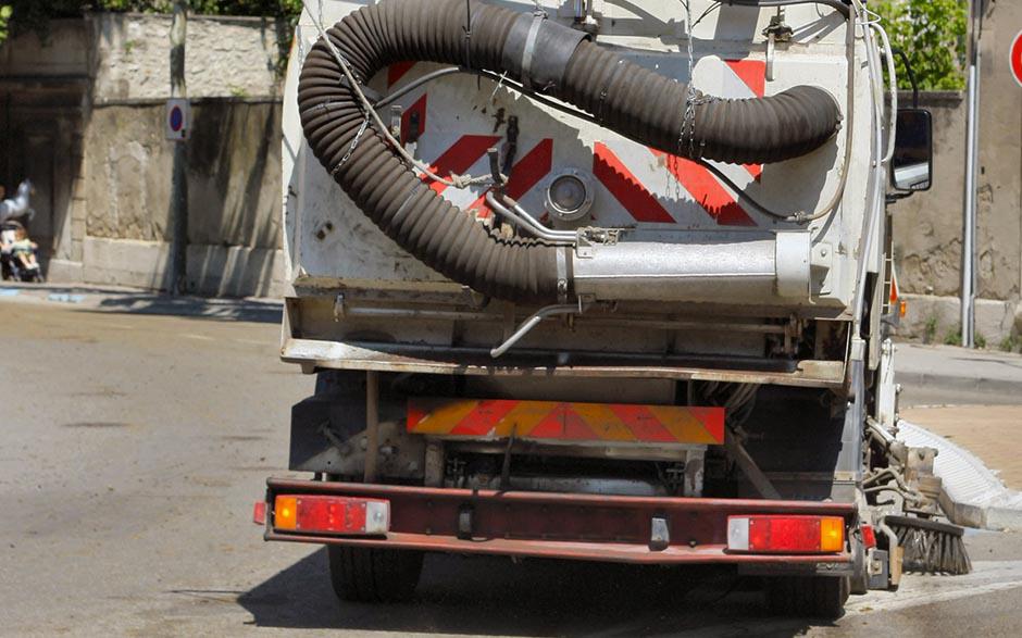 pompe déboucheur canalisation Courbevoie